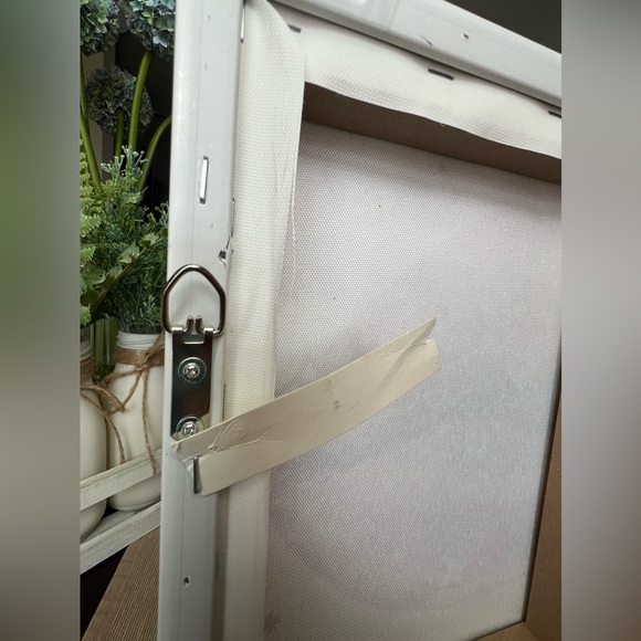 Fashion Inspired Pink Lips Art Canvas - Picture 4 of 7